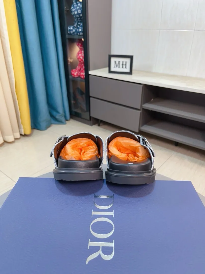 Men's shoes 💰380🌸🌸【Dior】Top purchasing agent 🇮🇹 Di Street Male God half drag counter synchronization, uppers imported from Italy with D logo fabric, high-quality complex splicing craftsmanship, soles: original soles specially provided by the original factory, exclusive event molded soles super comfortable, original factory single goods, 🔍🔍high quality, you can enter and exit the counter at will, welcome to compare, size number 38-45 (order 46)